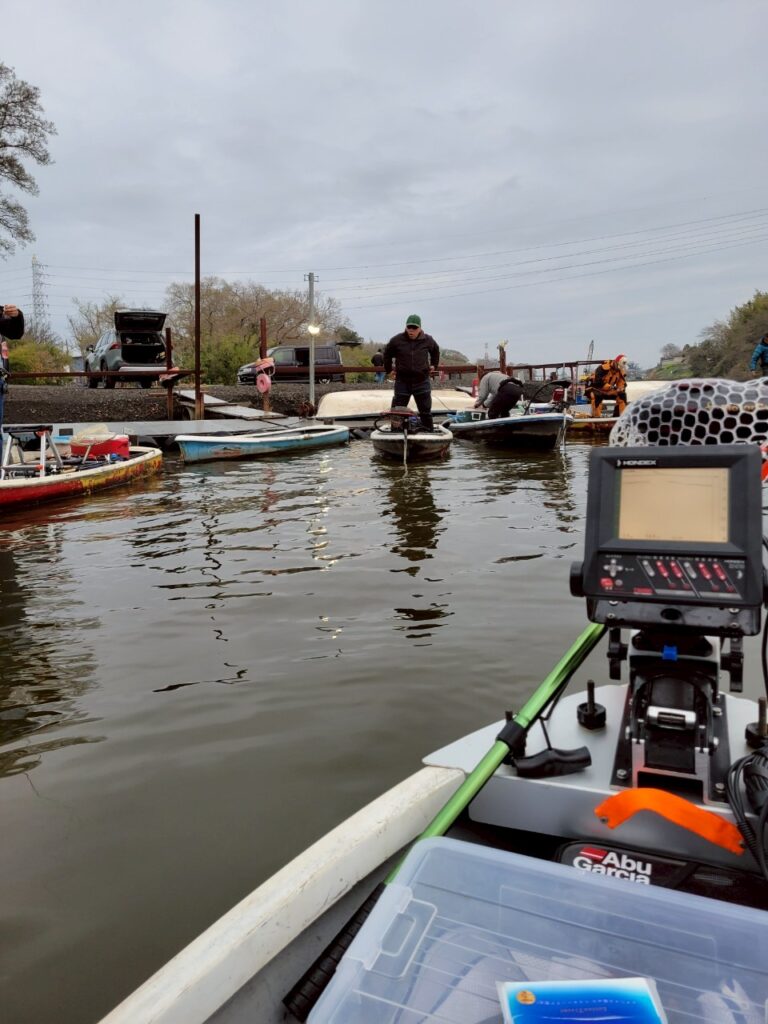 第一線　長門将監川